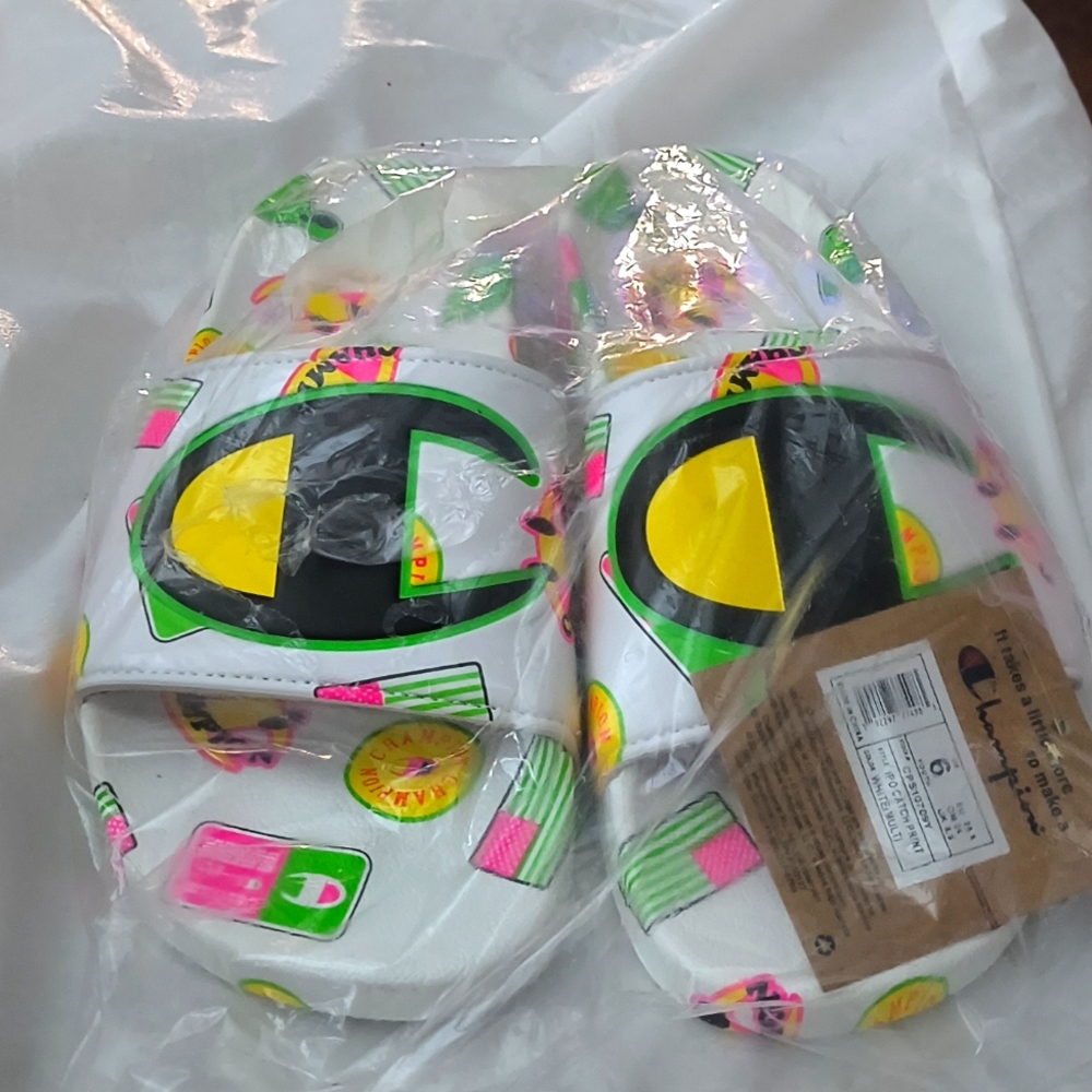 NWT champion limited edition slides